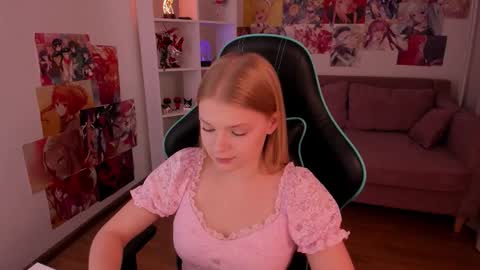 Snapshot of lilitrosen chatting on September 2025 05:38:01 PM lilitrosen online show from September 2025 05:38:01 PM