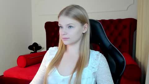 Snapshot of lilitrosen chatting on September 2025 05:40:02 PM lilitrosen online show from September 2025 05:40:02 PM