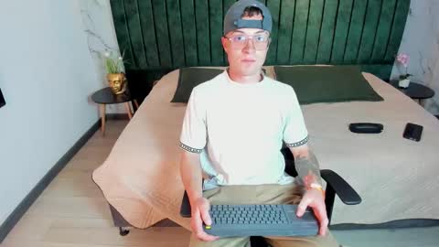 Lil James online show from February 2026 07:39:02 PM