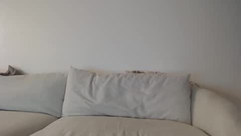 Jay  please help me reach 50 thumbs up online show from September 2025 01:38:02 AM