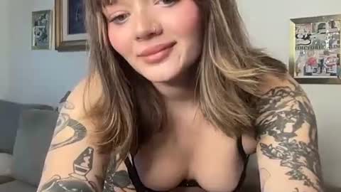 lilldaddysgirl online show from November 2025 07:13:01 PM