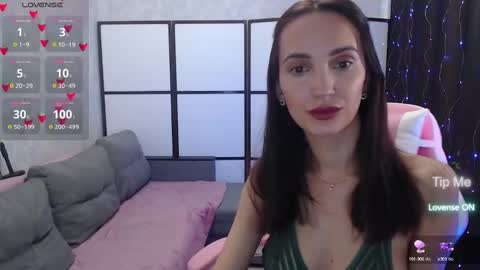 Snapshot of lillian_clark7 chatting on March 2025 11:06:02 AM Lillian online show from March 2025 11:06:02 AM
