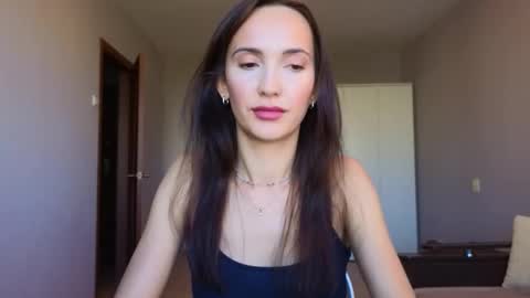 Lillian online show from October 2025 11:08:02 AM