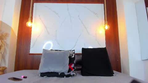 lillian_lee1 online show from June 2026 05:50:02 PM