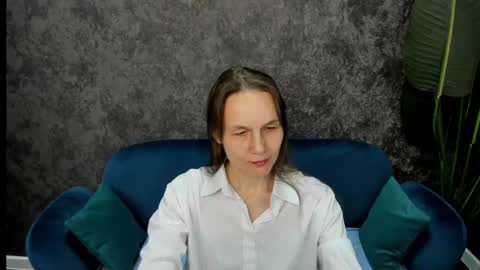 lillian_white1 online show from March 2025 08:08:01 AM