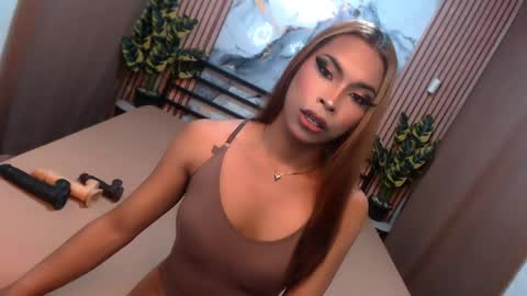 Lilianna online show from April 2026 05:30:02 PM