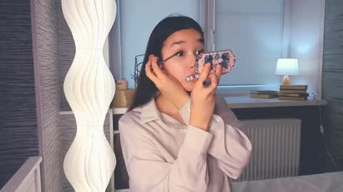 Celina Lillie online show from March 2026 11:15:01 AM