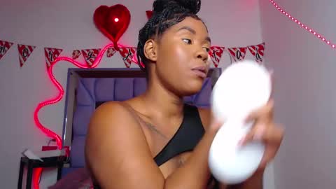 Snapshot of lilly_jackson chatting on September 2025 09:49:02 PM Queen Qos. online show from September 2025 09:49:02 PM