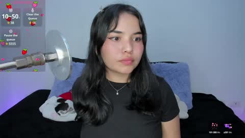 Snapshot of lilly_kinky chatting on January 2025 01:47:01 AM Lilly online show from January 2025 01:47:01 AM