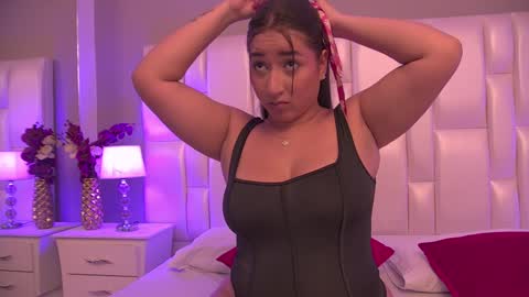 Lilly Peach online show from January 2025 07:55:01 PM