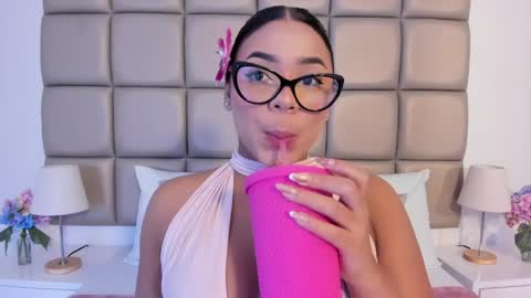 Lilly  online show from April 2026 03:04:02 AM