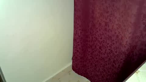 lillybae1811 online show from May 2026 04:01:02 PM