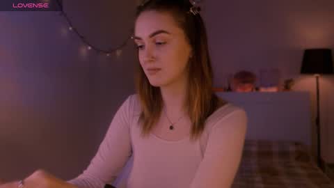 Snapshot of lillyfarey chatting on October 2025 06:48:01 PM LillyFarey online show from October 2025 06:48:01 PM