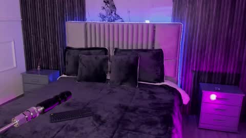 Snapshot of lillyortiz_ chatting on February 2025 08:21:01 PM Lilly Ortiz online show from February 2025 08:21:01 PM