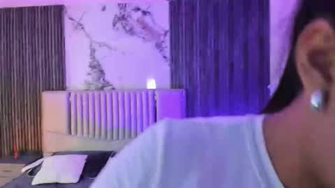 Snapshot of lillyortiz_ chatting on September 2025 07:14:02 PM Lilly Ortiz online show from September 2025 07:14:02 PM