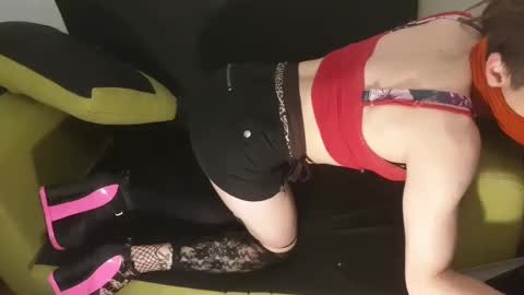Snapshot of lillysissi chatting on December 2024 11:24:01 PM Lilli Sissy SlutCat online show from December 2024 11:24:01 PM