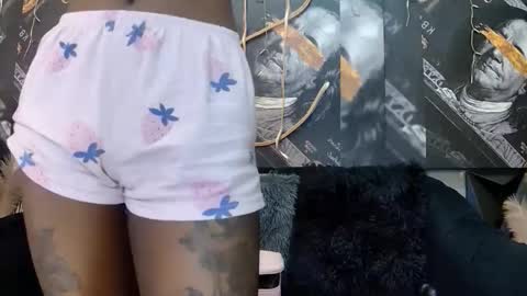 lilmissbaddiexxx online show from March 2026 04:28:02 PM