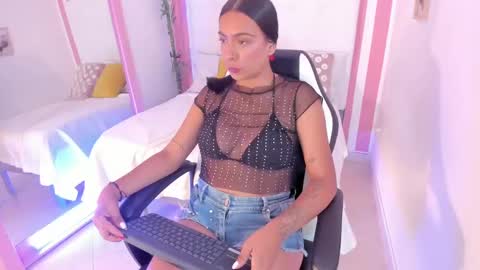 Snapshot of lilo_rose chatting on September 2025 08:03:01 PM Lilo online show from September 2025 08:03:01 PM