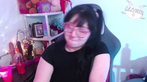 Snapshot of lilomoon69 chatting on December 2024 05:31:02 AM Lilo online show from December 2024 05:31:02 AM