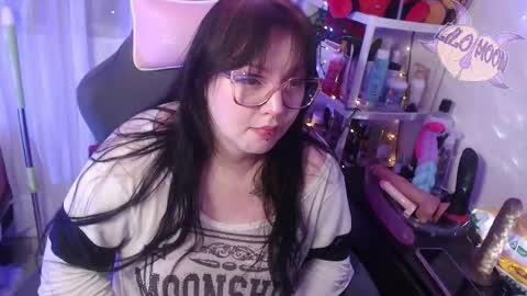 Snapshot of lilomoon69 chatting on March 2025 07:10:01 AM Lilo online show from March 2025 07:10:01 AM