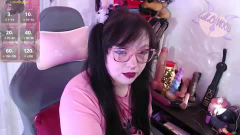 Snapshot of lilomoon69 chatting on September 2025 12:16:02 PM Lilo online show from September 2025 12:16:02 PM