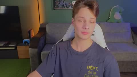 lilteddyboy online show from November 2025 10:15:01 AM