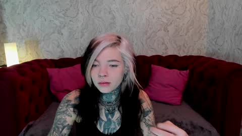 Snapshot of lilu_kayden chatting on January 2025 02:25:01 PM Little slave Kayden online show from January 2025 02:25:01 PM