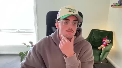 Snapshot of lilwillyxxx1 chatting on February 2025 04:58:01 AM williambiggsxxx online show from February 2025 04:58:01 AM