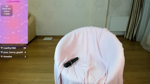 LILY online show from December 2024 04:23:01 PM