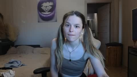 Snapshot of lily_and_jake chatting on May 2026 10:36:01 AM lily_and_jake online show from May 2026 10:36:01 AM