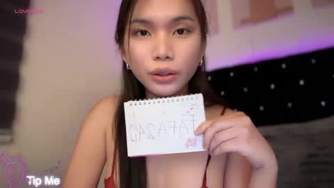 Snapshot of lily_ash chatting on April 2026 06:39:01 PM Lily- DONT FORGET TO FOLLOW ME HERE online show from April 2026 06:39:01 PM