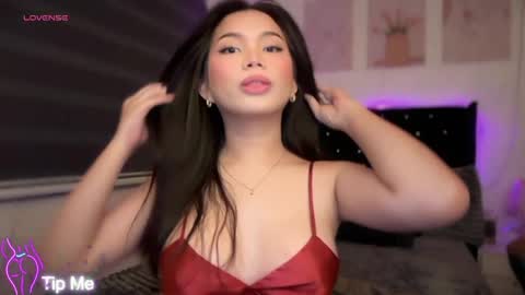 Snapshot of lily_ash chatting on May 2026 01:55:01 AM Lily- DONT FORGET TO FOLLOW ME HERE online show from May 2026 01:55:01 AM