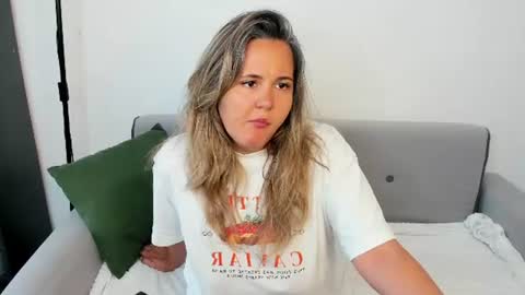 Lily online show from June 2026 01:06:01 AM