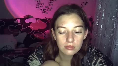 lily_ember online show from November 2025 07:35:01 PM