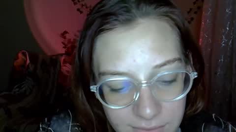 lily_ember online show from November 2025 06:18:02 PM