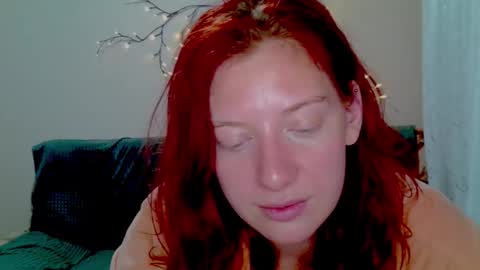 lily_ember online show from February 2026 06:55:02 PM