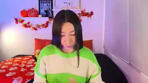 just lily online show from November 2025 09:48:02 PM