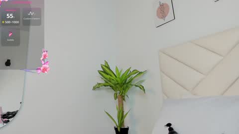 Snapshot of lily_evil chatting on December 2024 07:03:01 PM online show from December 2024 07:03:01 PM