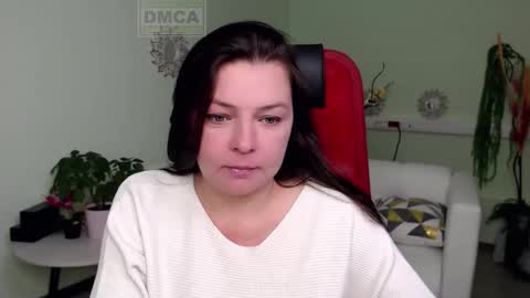 Lily online show from October 2025 06:03:01 AM