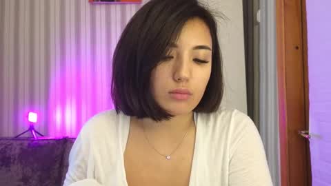 Lily online show from October 2025 09:40:02 AM