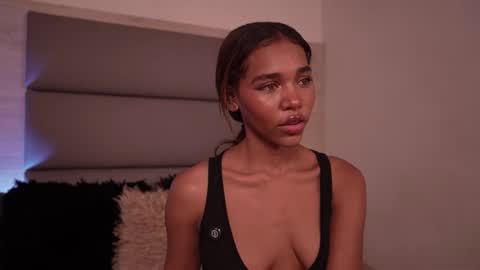 Lily Miiller online show from May 2026 09:10:02 PM