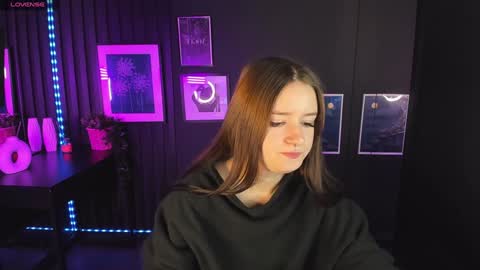 Lily online show from December 2024 06:47:01 AM