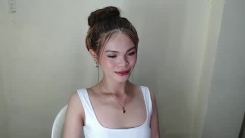 Snapshot of lily_summer23 chatting on December 2024 03:22:02 PM Youre pleasure Lily online show from December 2024 03:22:02 PM