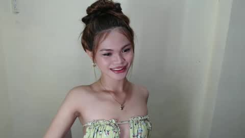 Snapshot of lily_summer23 chatting on December 2024 06:49:02 AM Youre pleasure Lily online show from December 2024 06:49:02 AM