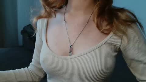 small lily online show from April 2026 02:21:01 PM