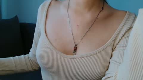 small lily online show from May 2026 02:13:01 PM