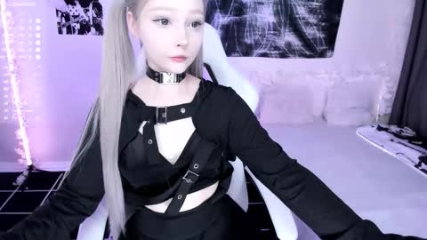 Snapshot of lily_weep chatting on January 2026 12:04:02 AM Lily online show from January 2026 12:04:02 AM