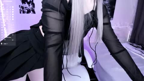 Snapshot of lily_weep chatting on February 2026 01:13:02 AM Lily online show from February 2026 01:13:02 AM