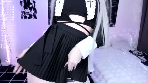 Lily online show from March 2026 12:32:02 AM