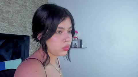 LilyWoodz online show from November 2025 07:19:02 PM